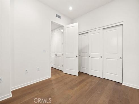 753 Spring Gdn , Irvine, CA