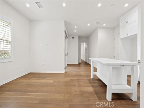 753 Spring Gdn , Irvine, CA