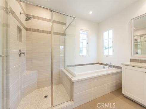 162  Statura  , Irvine, CA