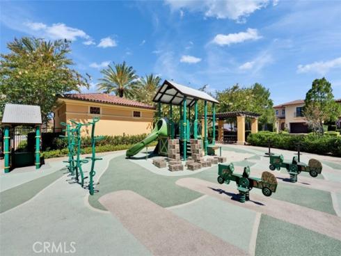 162  Statura  , Irvine, CA