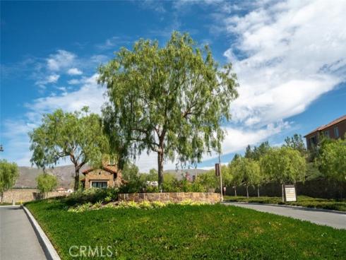 162  Statura  , Irvine, CA