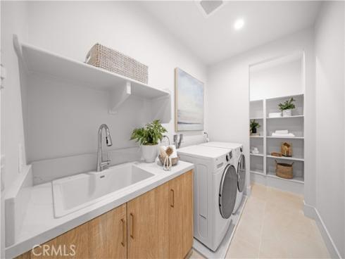 112  Oakstone  , Irvine, CA