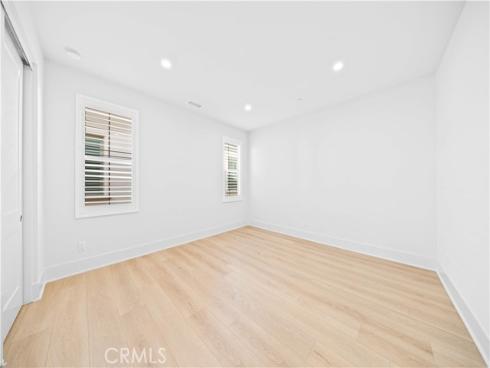 112  Oakstone  , Irvine, CA