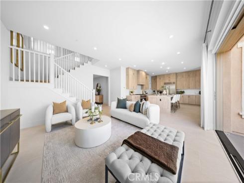 112  Oakstone  , Irvine, CA