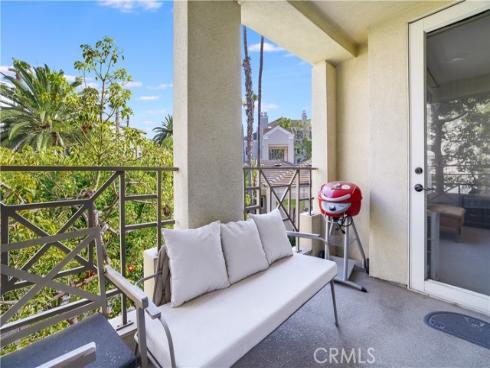 2243  Martin  217 , Irvine, CA