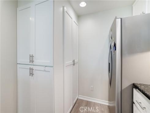 2243  Martin  217 , Irvine, CA