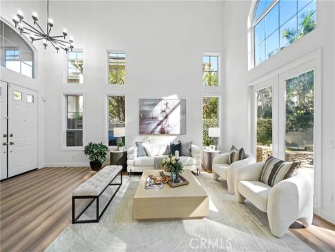 18 Broadleaf , Irvine, CA