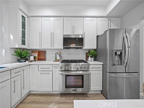 18 Broadleaf , Irvine, CA