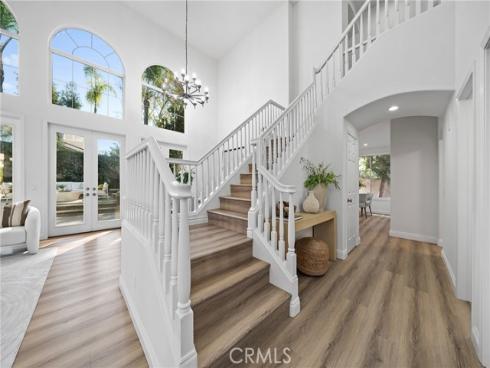 18 Broadleaf , Irvine, CA