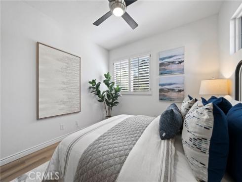 18 Broadleaf , Irvine, CA