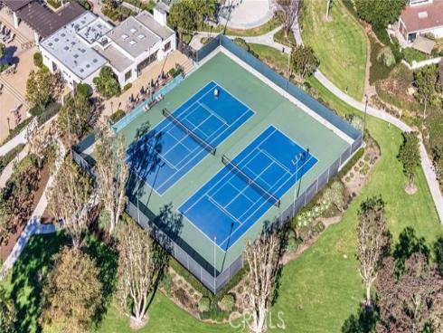 18 Broadleaf , Irvine, CA