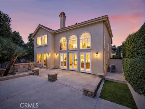 18 Broadleaf , Irvine, CA