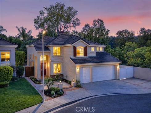 18  Broadleaf  , Irvine, CA