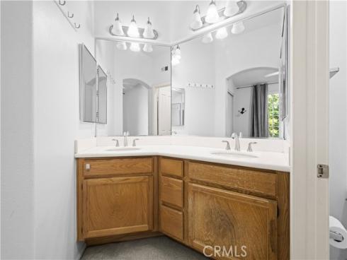 12 La Ronda , Irvine, CA