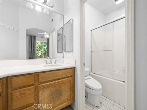 12 La Ronda , Irvine, CA