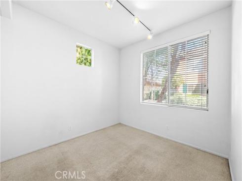 12 La Ronda , Irvine, CA