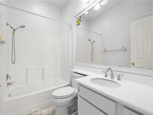 12 La Ronda , Irvine, CA