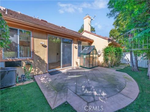 12 La Ronda , Irvine, CA