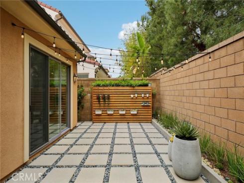 100 Omar , Irvine, CA