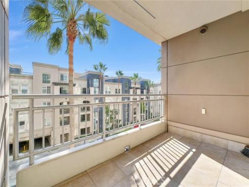 3044  Scholarship  , Irvine, CA