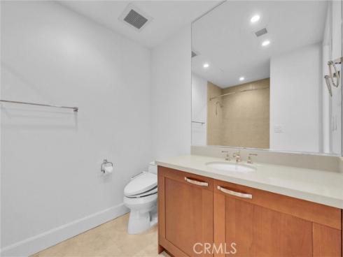 3044  Scholarship  , Irvine, CA