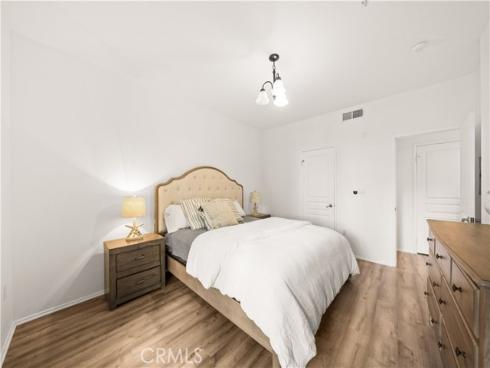 2250  Watermarke  , Irvine, CA