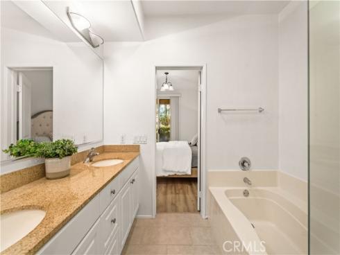 2250  Watermarke  , Irvine, CA