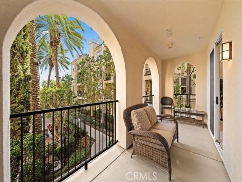 2250  Watermarke  , Irvine, CA