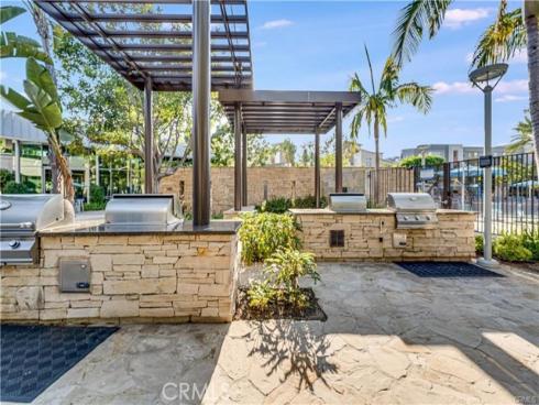 507 Rockefeller , Irvine, CA