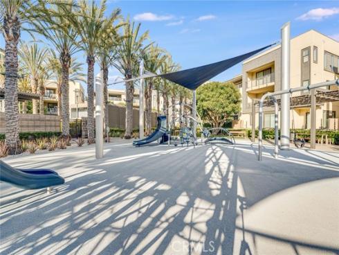 507 Rockefeller , Irvine, CA