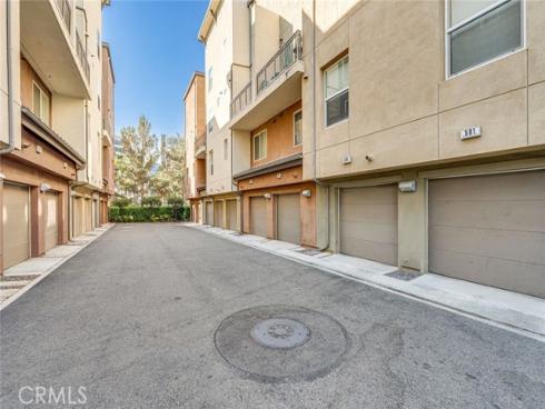 507 Rockefeller , Irvine, CA