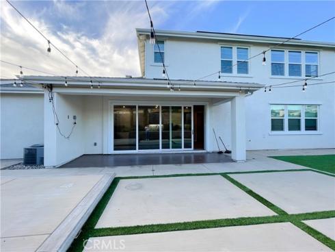 106 Aims , Irvine, CA