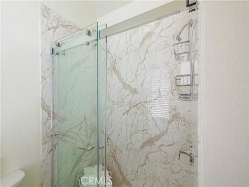 22 Modesto , Irvine, CA