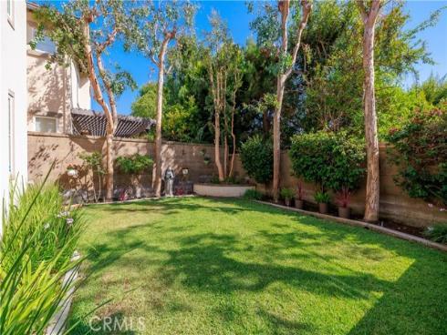 22 Modesto , Irvine, CA