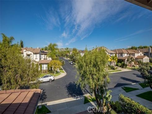 22 Modesto , Irvine, CA