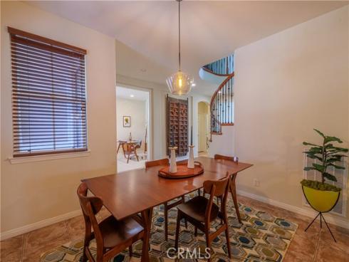 22 Modesto , Irvine, CA