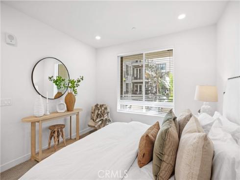 2318  Nolita  , Irvine, CA