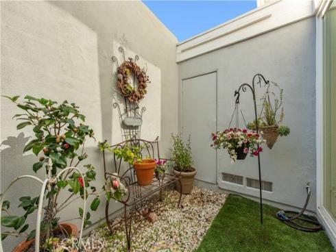 17682  Cassia Tree  , Irvine, CA