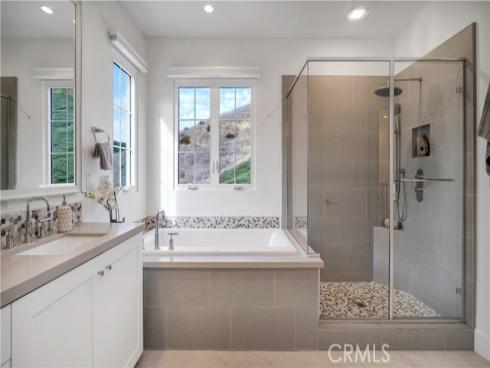 343  Paradiso  , Irvine, CA