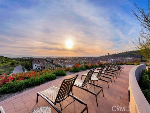 343  Paradiso  , Irvine, CA