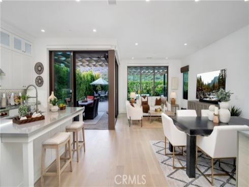 343  Paradiso  , Irvine, CA