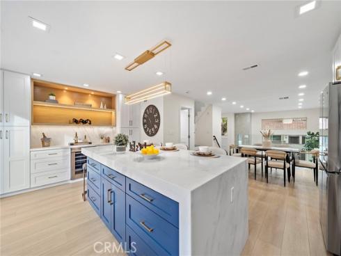 10 Starfall 11 , Irvine, CA