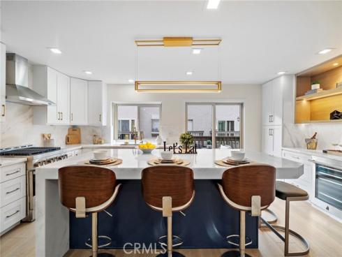 10 Starfall 11 , Irvine, CA