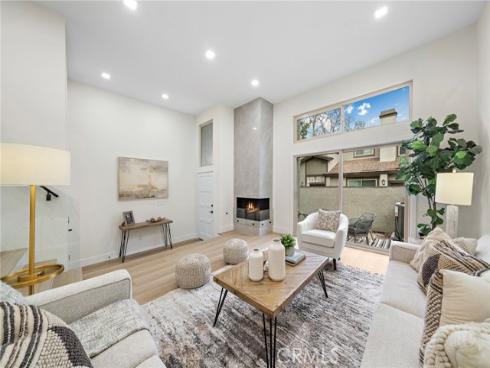 10 Starfall 11 , Irvine, CA