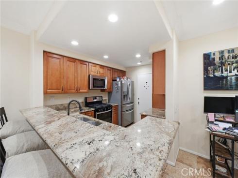 902  Solvay Aisle  , Irvine, CA