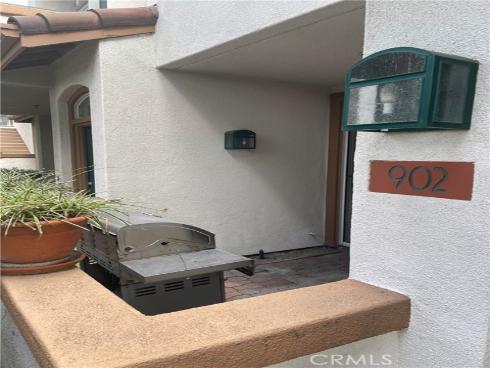 902  Solvay Aisle  , Irvine, CA