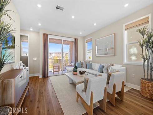 908  Chinon  , Irvine, CA