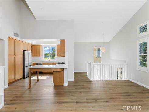 33 Visalia , Irvine, CA