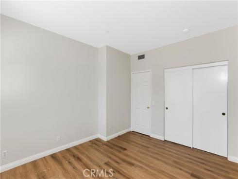 33 Visalia , Irvine, CA