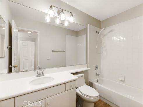 33 Visalia , Irvine, CA